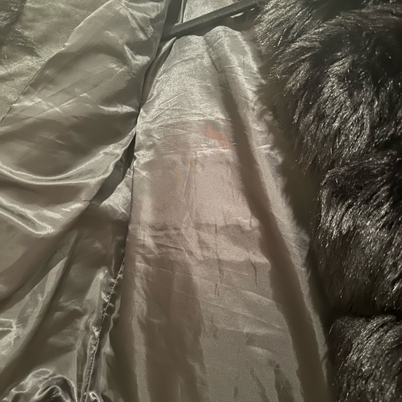 Black Faux Fur Coat - Picture 6 of 9